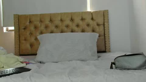 Kery Hillson online show from September 2025 02:16:02 PM