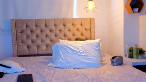 Kery Hillson online show from March 2026 12:35:02 PM