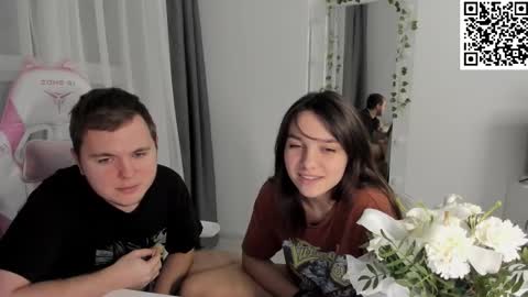 kesh_mne online show from December 2025 07:42:01 PM