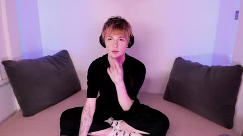 Kessy online show from August 2026 08:41:02 PM