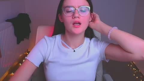 Snapshot of ketrin_pirsss chatting on December 2024 01:36:02 AM Ketrin online show from December 2024 01:36:02 AM