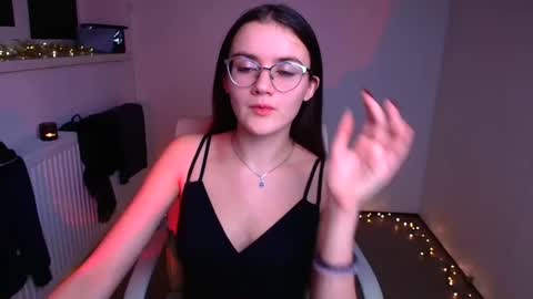 Snapshot of ketrin_pirsss chatting on December 2024 11:18:02 PM Ketrin online show from December 2024 11:18:02 PM