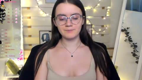 Snapshot of ketrin_pirsss chatting on November 2025 07:34:02 PM Ketrin online show from November 2025 07:34:02 PM