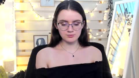 Snapshot of ketrin_pirsss chatting on November 2025 09:40:01 PM Ketrin online show from November 2025 09:40:01 PM