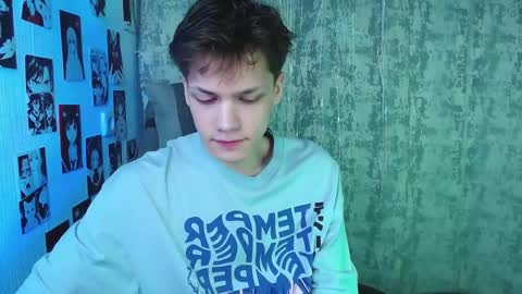 Kevin online show from November 2025 04:27:01 AM