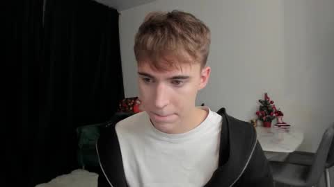 Snapshot of kevin_martin8 chatting on January 2025 07:34:01 PM Kevin Martin online show from January 2025 07:34:01 PM