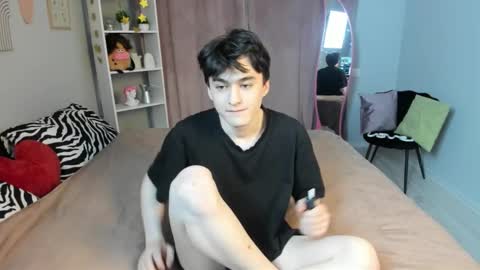 Snapshot of kevinhunter_ chatting on November 2025 04:34:02 PM kevinhunter_ online show from November 2025 04:34:02 PM