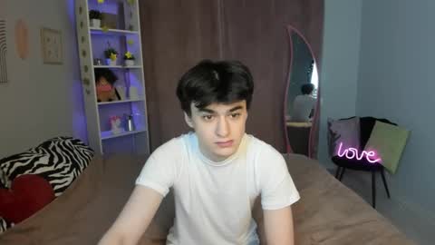 Snapshot of kevinhunter_ chatting on November 2025 03:56:02 PM kevinhunter_ online show from November 2025 03:56:02 PM