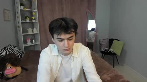 Snapshot of kevinhunter_ chatting on November 2025 04:29:02 PM kevinhunter_ online show from November 2025 04:29:02 PM