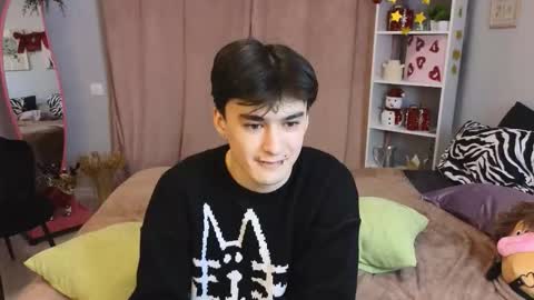 Snapshot of kevinhunter_ chatting on December 2025 07:53:02 PM kevinhunter_ online show from December 2025 07:53:02 PM