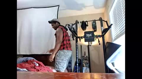 Snapshot of keybump323 chatting on March 2026 04:44:02 PM Keybump online show from March 2026 04:44:02 PM