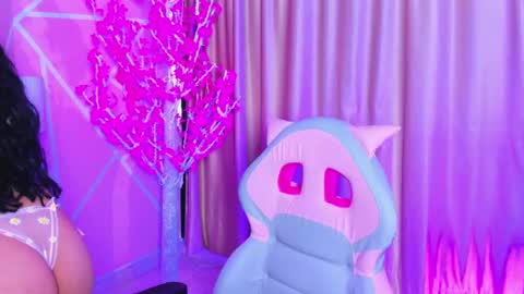 Keyla noa online show from November 2025 07:25:01 PM