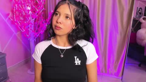 Keyla noa online show from November 2025 07:27:01 PM