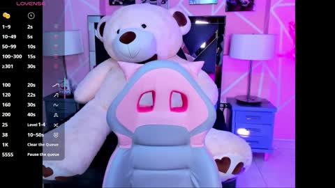 Keyla noa online show from December 2025 07:18:01 PM