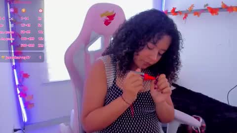 Snapshot of keyla_roberts_ chatting on November 2025 07:24:01 PM Adhara. Help me reach 100 likes online show from November 2025 07:24:01 PM