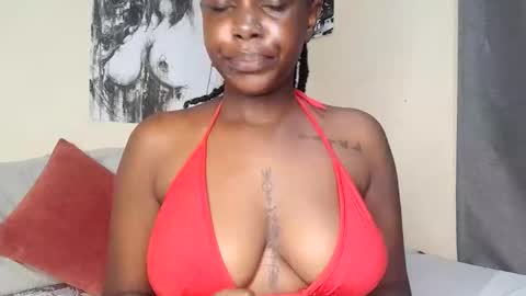 keyla online show from November 2025 02:41:01 PM