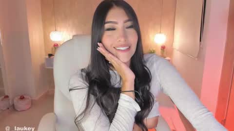  IG  LAUKEY  online show from March 2025 05:02:01 AM