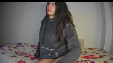 Keyla online show from November 2025 11:42:02 AM