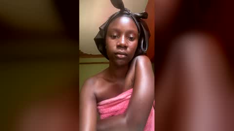 Snapshot of kezrinah16 chatting on April 2026 10:53:01 AM Kezrinah16 online show from April 2026 10:53:01 AM