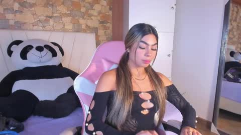 Khami online show from May 2026 08:16:02 PM