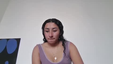khaleesi_j online show from February 2025 10:31:01 PM