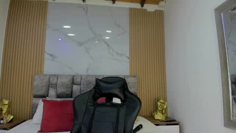 Snapshot of khalifa_fletcher chatting on January 2025 06:46:01 PM khalifa online show from January 2025 06:46:01 PM