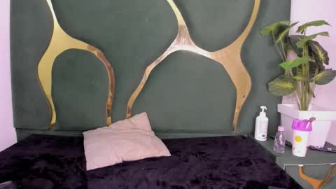 khalyht online show from April 2026 01:41:01 PM