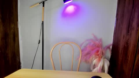 khate_smith online show from March 2026 04:31:01 PM