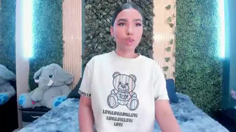 Snapshot of khateandersson chatting on December 2025 08:50:02 PM khateandersson online show from December 2025 08:50:02 PM