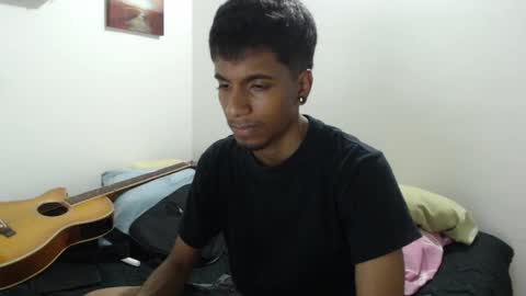 Snapshot of khevinlopezonig chatting on December 2024 05:37:01 AM khevinlopezonig online show from December 2024 05:37:01 AM