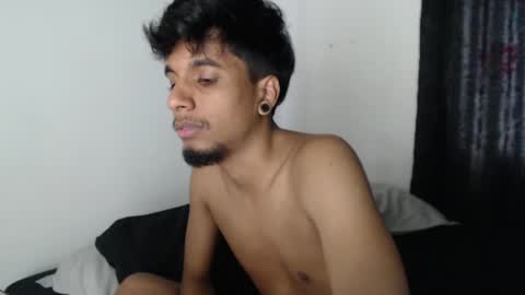 Snapshot of khevinlopezonig chatting on September 2025 09:29:02 PM khevinlopezonig online show from September 2025 09:29:02 PM