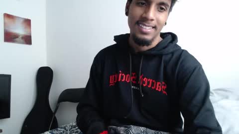 Snapshot of khevinlopezonig chatting on October 2025 08:19:02 PM khevinlopezonig online show from October 2025 08:19:02 PM