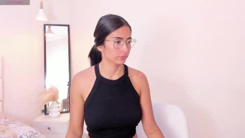 Khloe online show from May 2026 01:38:01 PM
