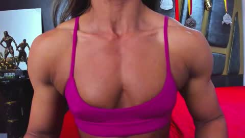 Snapshot of khloe_rossich chatting on October 2025 06:08:01 PM online show from October 2025 06:08:01 PM