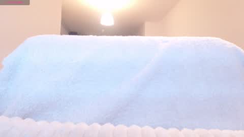 Khloe online show from February 2025 05:09:01 PM