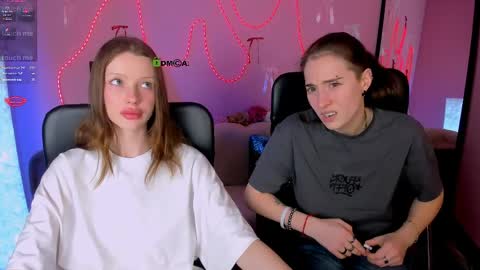 khloebeauty online show from April 2026 07:11:02 PM