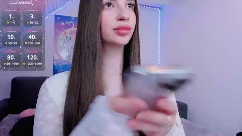 khloe online show from October 2025 08:31:01 PM