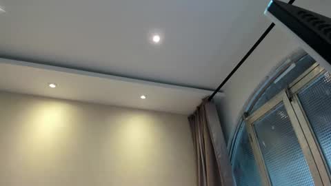 Snapshot of kiana_cream chatting on October 2025 11:30:02 AM N M online show from October 2025 11:30:02 AM