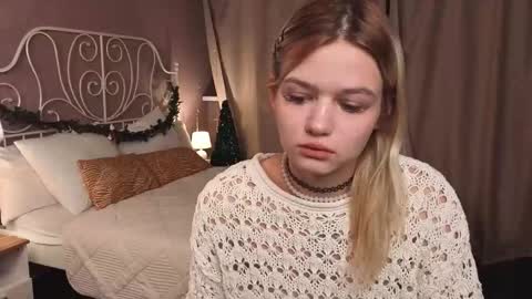 Snapshot of kiana_vision chatting on December 2025 05:44:02 AM Kiana online show from December 2025 05:44:02 AM