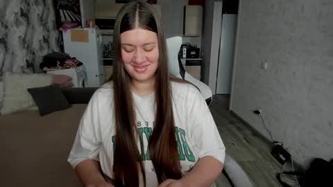 kianna_dior_ online show from November 2025 04:33:02 AM