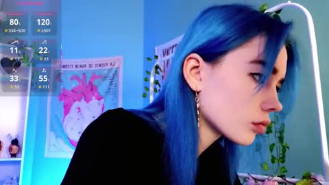 Kira online show from November 2025 08:55:01 PM