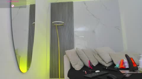 kiaratentation online show from October 2025 07:45:02 PM