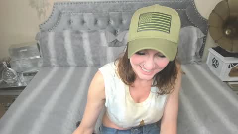 Snapshot of kiarose chatting on January 2025 05:40:02 AM Kia Rose online show from January 2025 05:40:02 AM