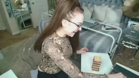 Snapshot of kiarose chatting on September 2025 06:19:02 AM Kia Rose online show from September 2025 06:19:02 AM