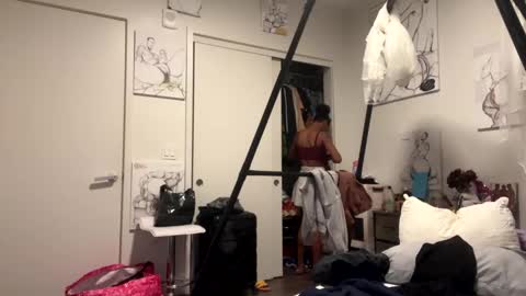 HunneysPlayRoom online show from December 2024 10:10:02 AM