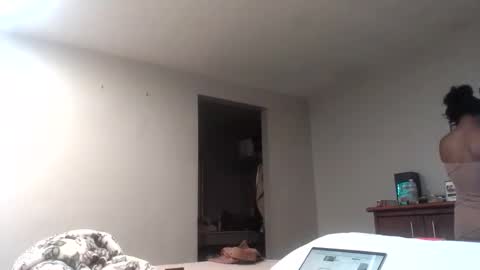 HunneysPlayRoom online show from February 2025 05:46:02 AM