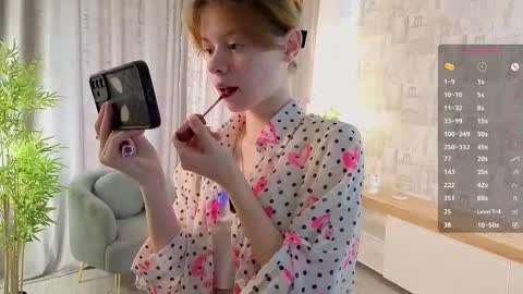 Snapshot of kieshaswymer chatting on September 2025 01:49:01 AM Vanessa online show from September 2025 01:49:01 AM