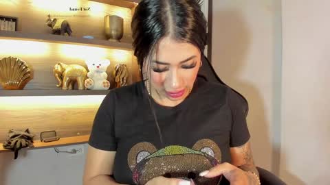 Snapshot of kiim_taaylor chatting on January 2025 06:00:01 PM Kim online show from January 2025 06:00:01 PM