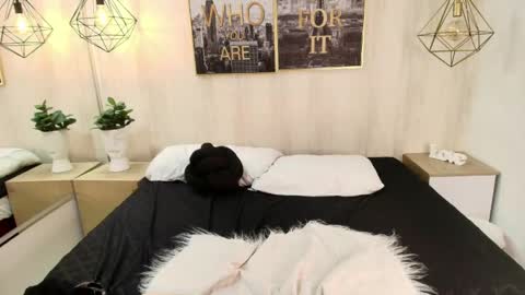 Kitty online show from April 2026 06:10:01 PM
