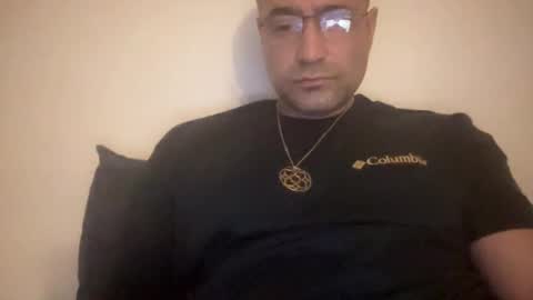 Snapshot of kikelst13 chatting on December 2025 06:51:01 AM kikelst13 online show from December 2025 06:51:01 AM